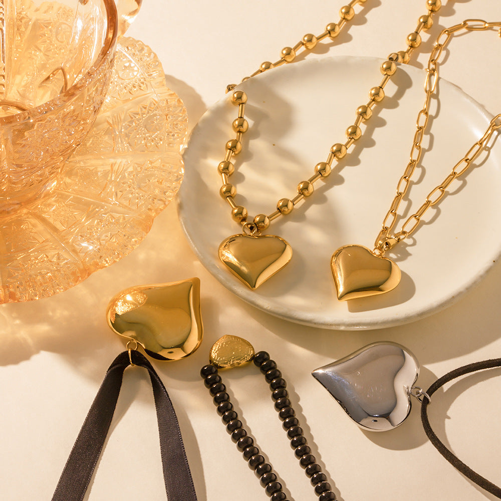 Modern Heart Series – Vintage Classic Love Titanium Steel Necklace